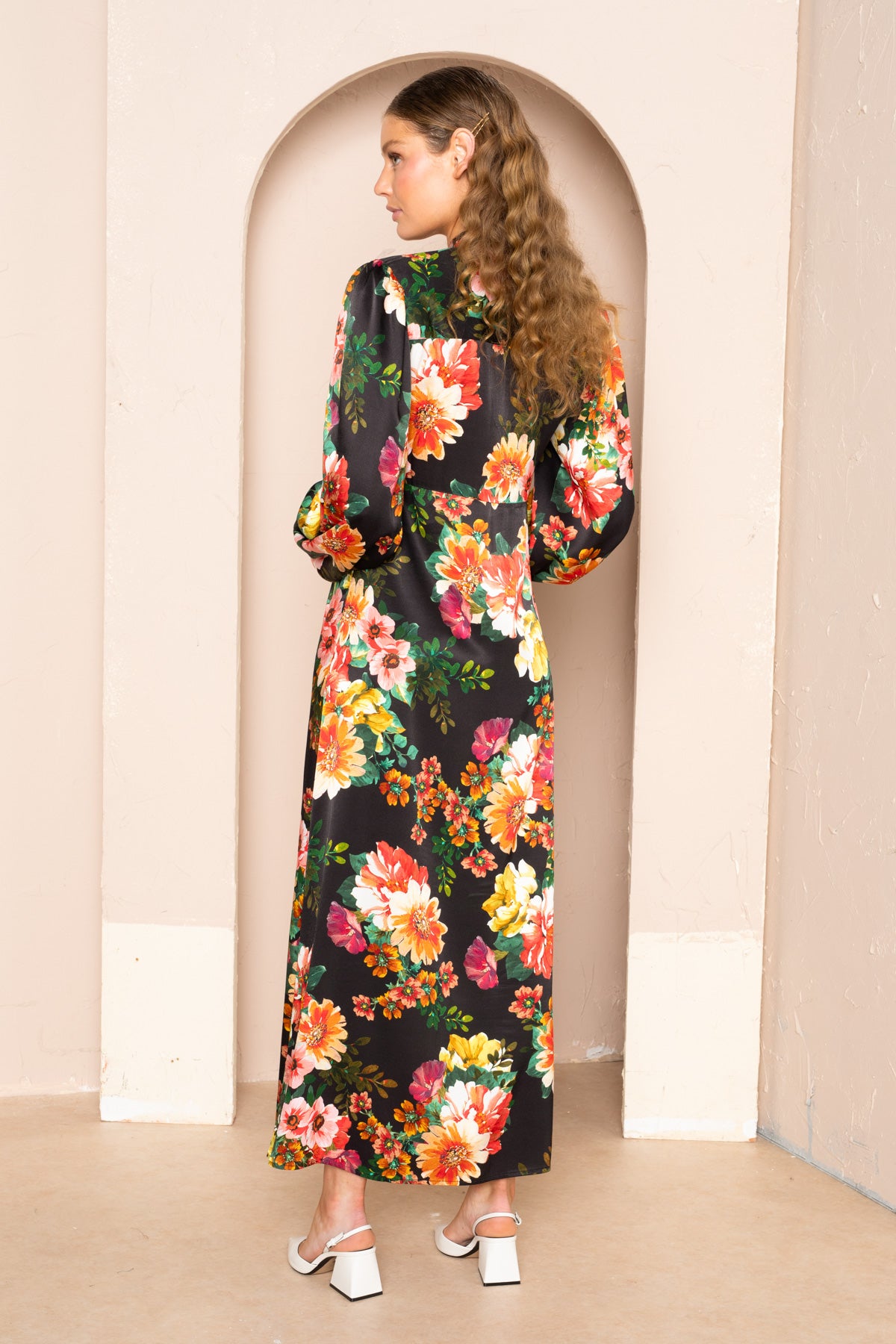 Women's Grace Twist-Bodice Maxi Dress